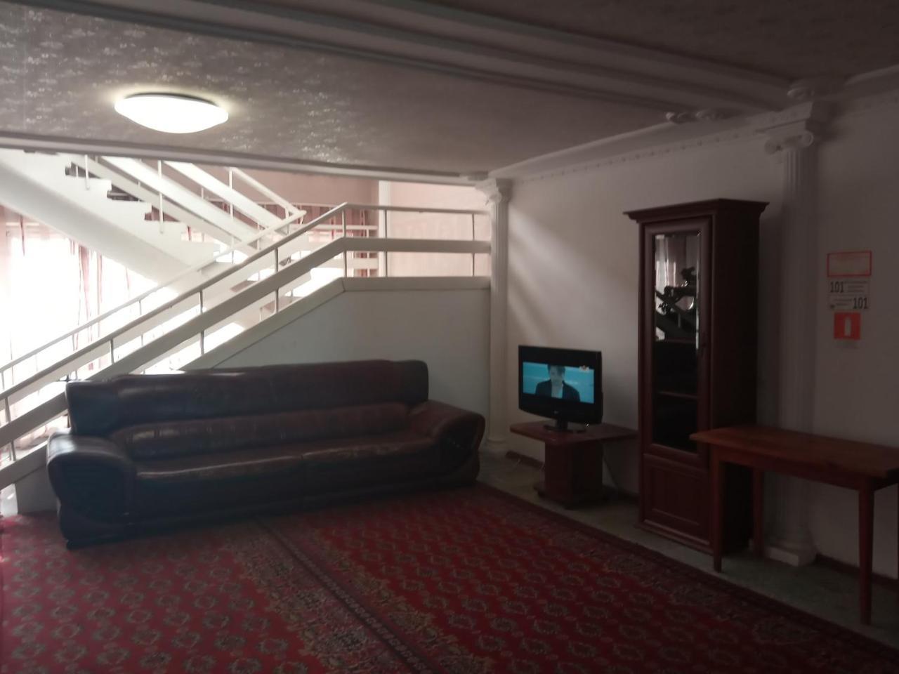 Panainn Hotel Almaty Esterno foto